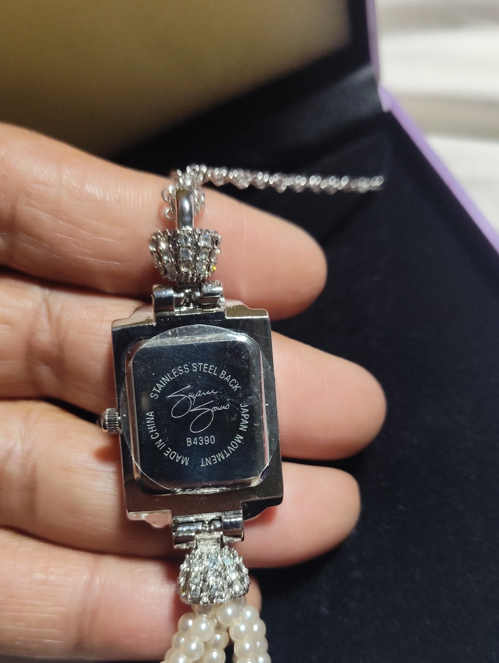 watch - Picture 2 of 5